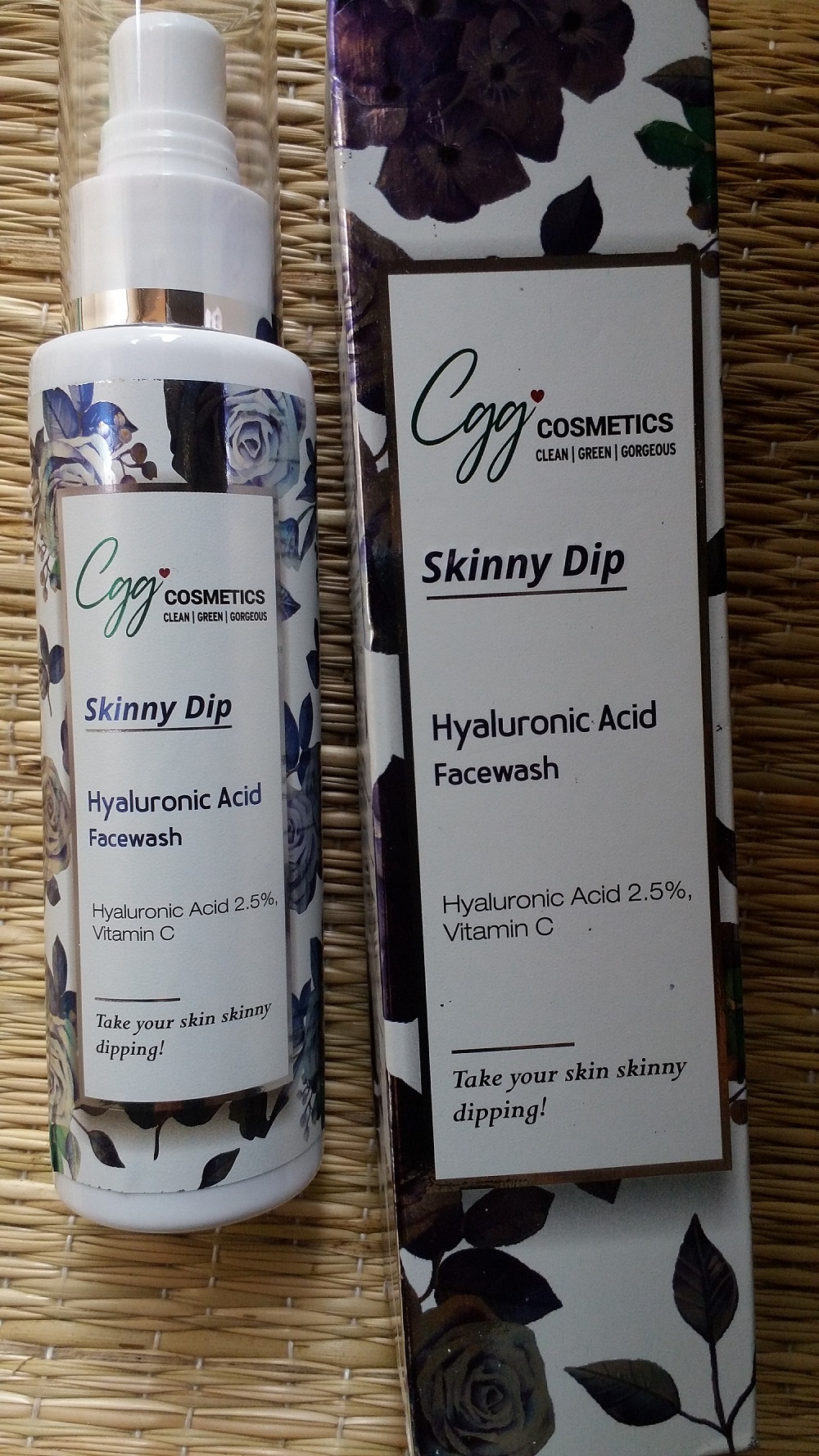 CGG Cosmetics Skiny Dip Hyaluronic Acid face wash