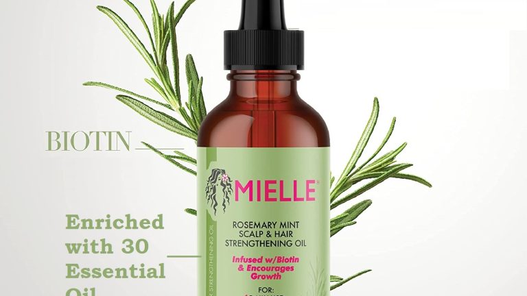 mielle Rosemary Mint Scalp & Hair Strengthening Oil