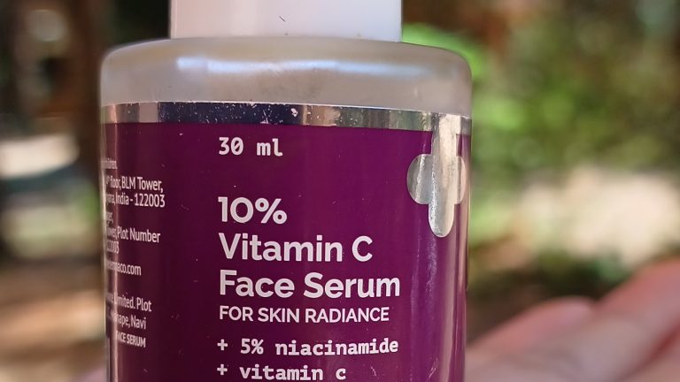 derma co 10% vitamin C face serum review