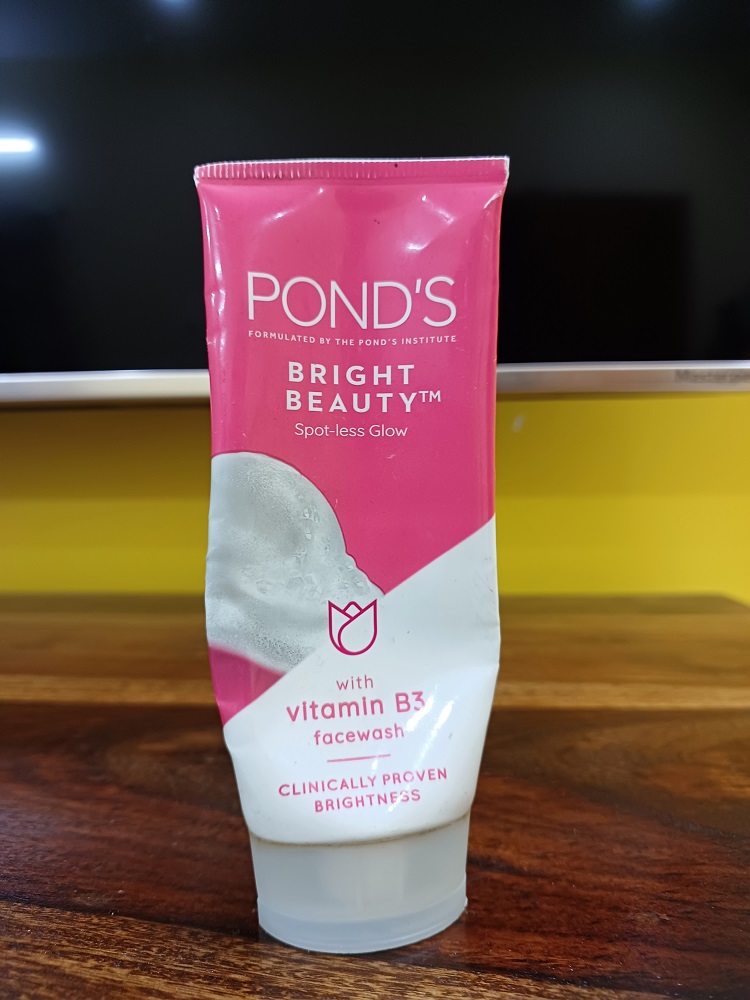 Ponds Bright Beauty Face Wash Review