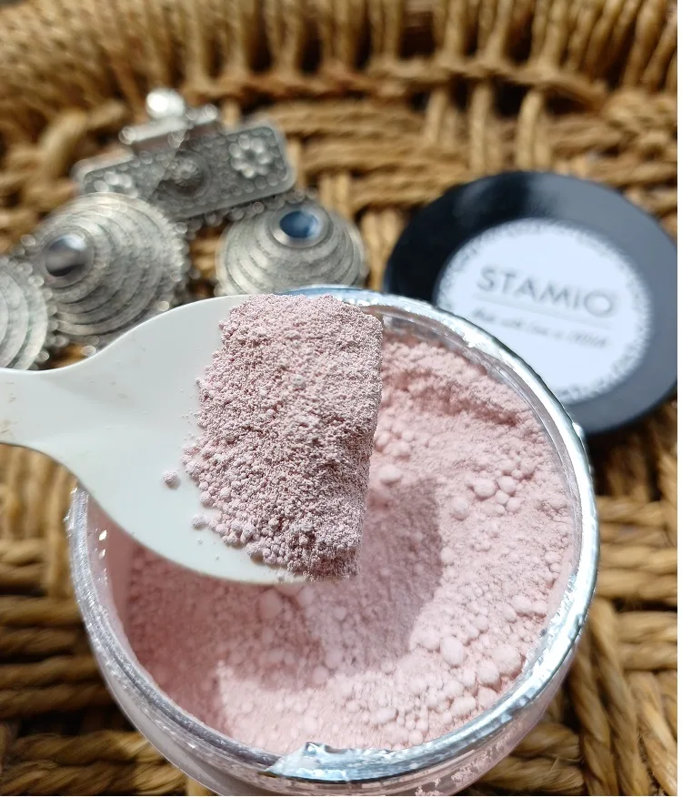 Stamio Calamine Clay Powder Review